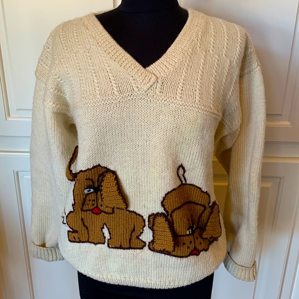 Seriously Cute Hand-knit Wool Uruguayan Doggie 🐶 Sweater